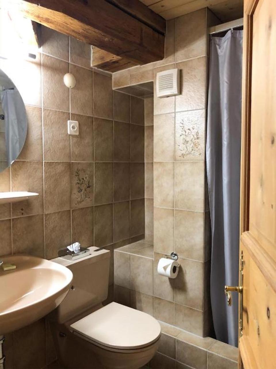 Historic Hotel Chesa Salis Bever Room photo