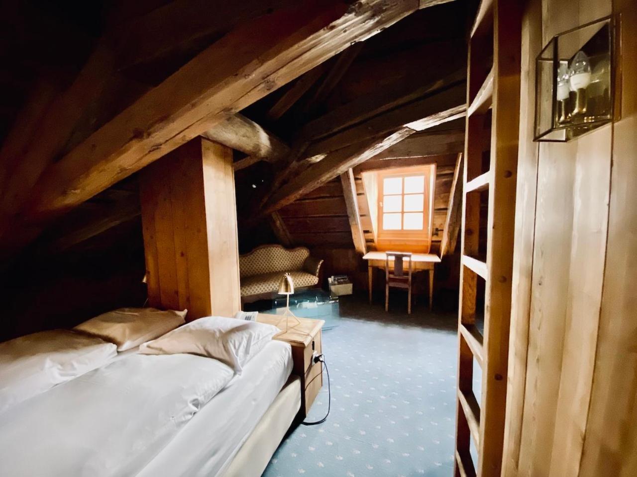 Historic Hotel Chesa Salis Bever Room photo